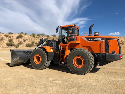 Doosan DL250-5 wheel loader rear view