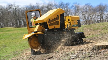 1700184792_56808_en_c8c68_58959_vermeer-sc48tx-stump-cutter-1.jpg - Machines Wiki