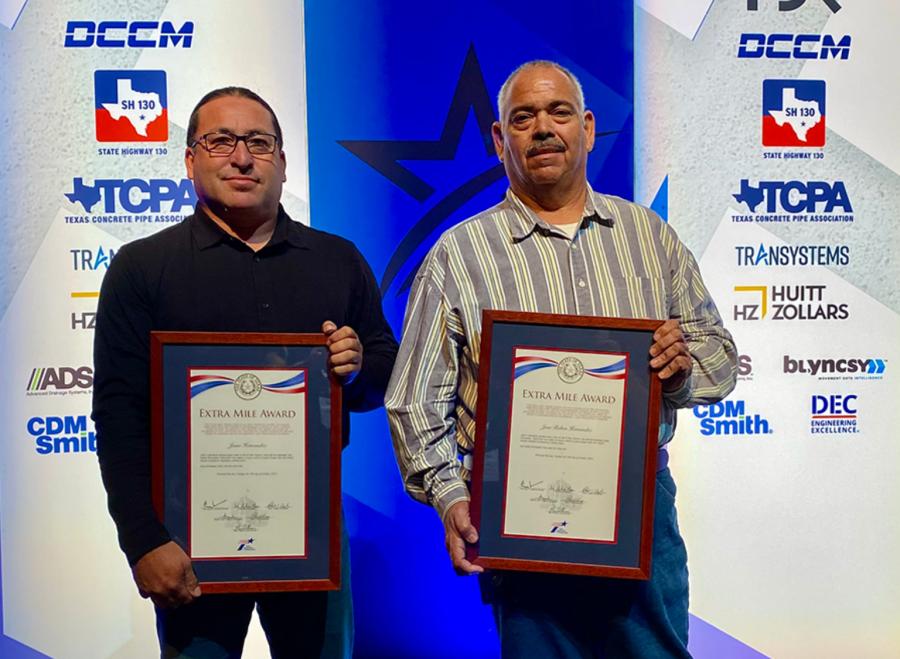 Presidio Assistant Maintenance Supervisor Jesus Hernandez (L), seven years at TxDOT; and Crew Chief Jose Ruben Hernandez, 20 years at TxDOT. 
(TxDOT photo)