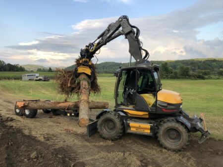 1205x0_s3-63364-1s3-63364-s3-63363-MNSW-MEC-WHEEL-EXCAVATE-100.jpg - Machines Wiki