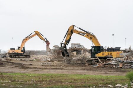 1205x0_s3-63432-1s3-63432-M-203_23-LT-100_JPG.jpg - Machines Wiki