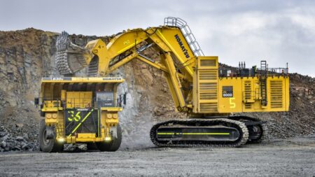 1703113507_57152_en_1ca20_59248_sms-komatsu-pc8000-11-loading.jpg - Machines Wiki
