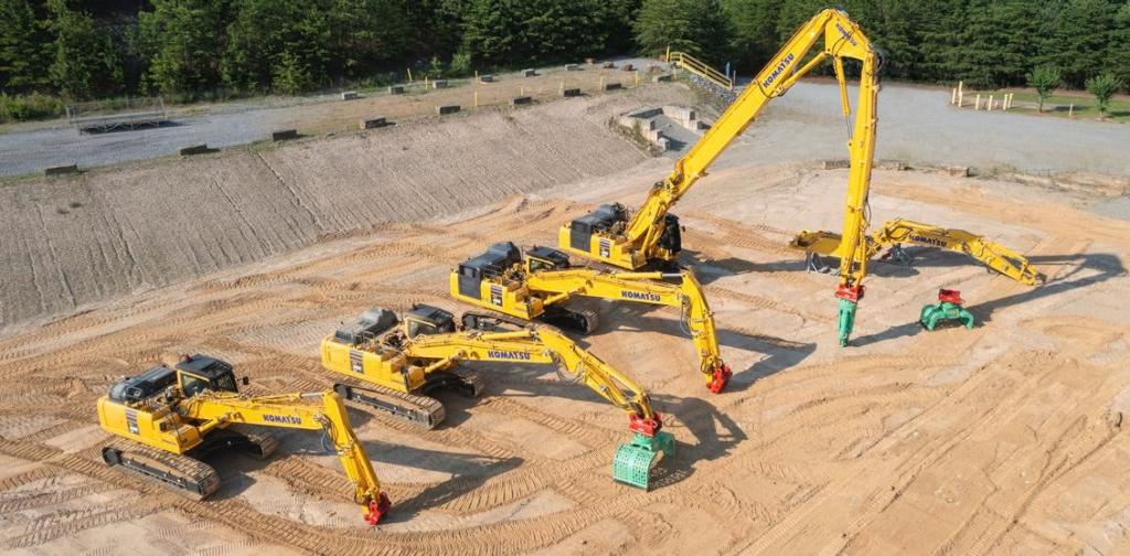 Komatsu Enters 4 Demolition Excavators to US Market