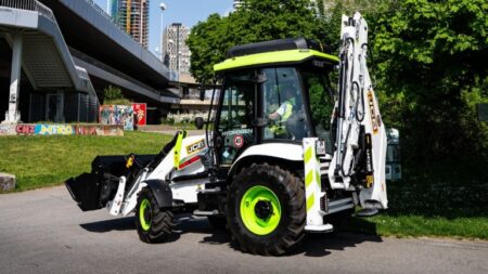 1748371622_60877_en_dbc6b_62902_jcb-hydrogen-wheel-loader-3cxjpg - Machines Wiki