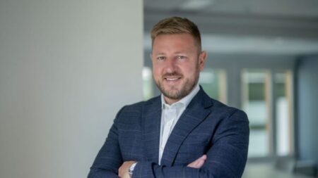 1753122319_61208_en_99388_63264_glen-instone-husqvarna-groupjpg - Machines Wiki