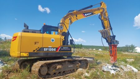 1757910698_61540_en_4bf78_63604_swt-breaker-sany-excavatorjpg - Machines Wiki