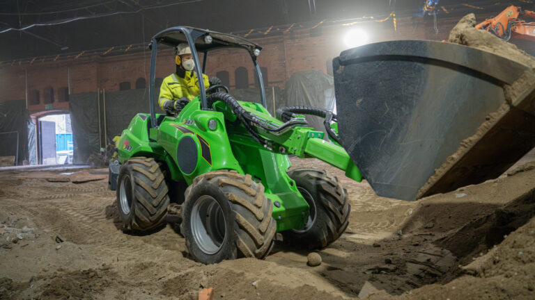 Avant to release new electric loader with a 47 kWh-battery