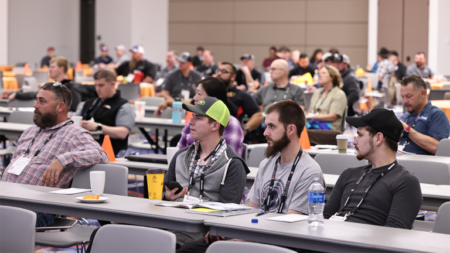 1759797796_61712_en_1f285_63802_conexpo-con-agg-crowdpng - Machines Wiki