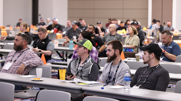 1759797796_61712_en_1f285_63802_conexpo-con-agg-crowdpng - Machines Wiki