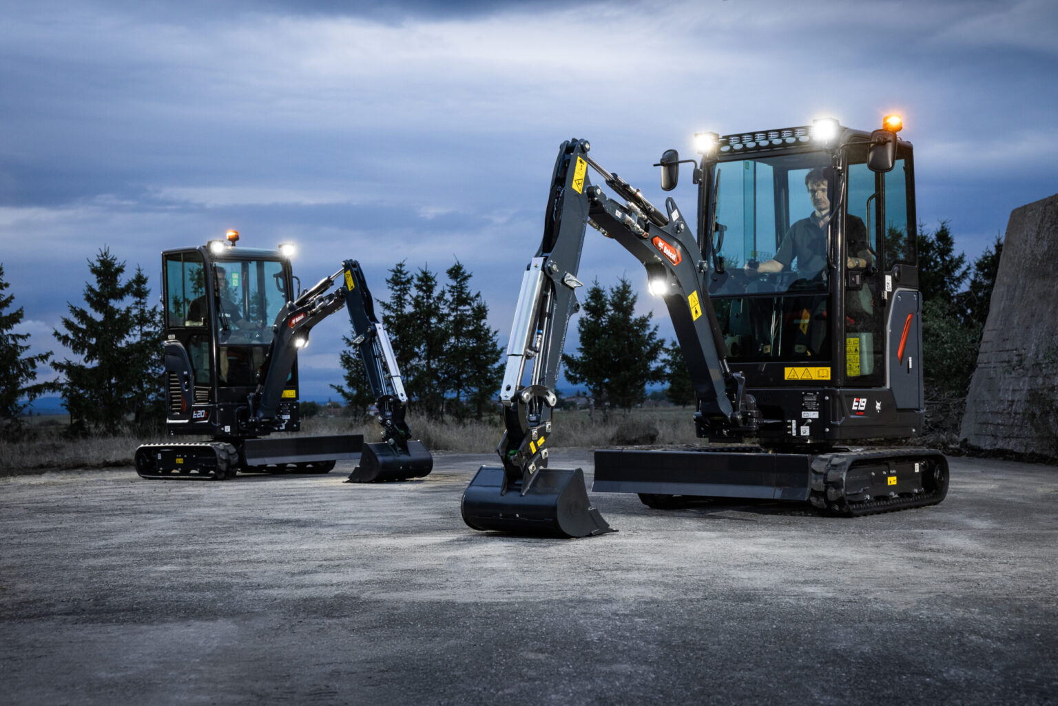 Bobcat-1-2t-Mini-Excavator-Premiere-Launch-Edition-2-scaledjpg - Machines Wiki