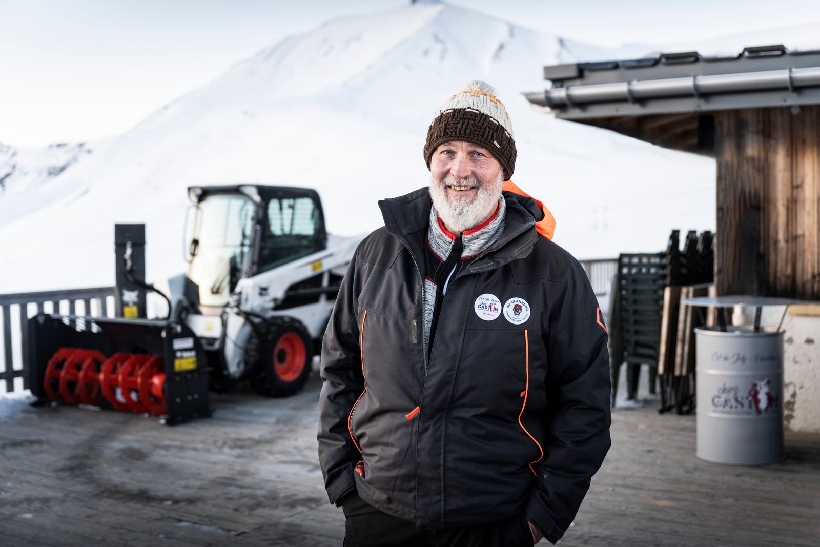 - Machines Wiki Grégoire Gaston at Chez Gaston restaurant, with Bobcat loader