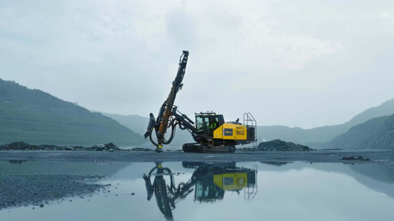 1764966589_62273_en_05c2c_64340_epiroc-powerroc-t45-mkii-drill-rigpng - Machines Wiki