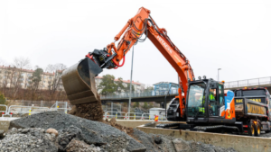 1766430285_62331_en_5a642_64377_hitachi-ze135-battery-powered-excavatorpng - Machines Wiki
