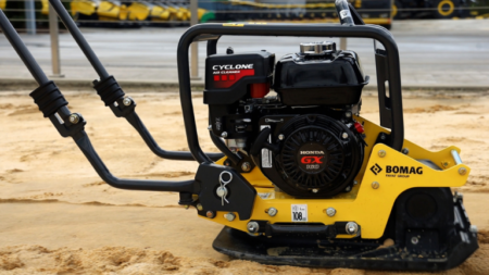 1770160813_62736_en_61ead_64794_bomag-bp-series-vibratory-plate-compactorpng - Machines Wiki