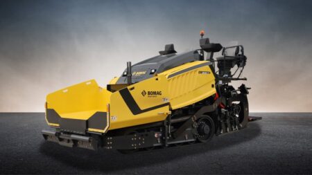 1772568547_63015_en_3a939_65097_bomag-cr820-t-2-paverjpg - Machines Wiki