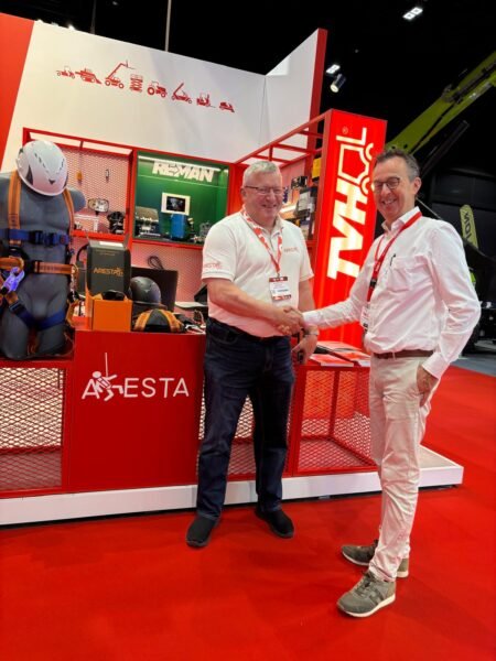 TVH-x-Aresta-partnership-Ian-McIntyre-Aresta-and-Bernard-De-Meester-TVHjpg - Machines Wiki