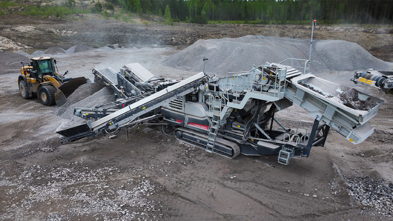 1788470258_64282_en_e0a84_66474_metso-lokotrack-lt200hpx-pre-product-screenpng - Machines Wiki
