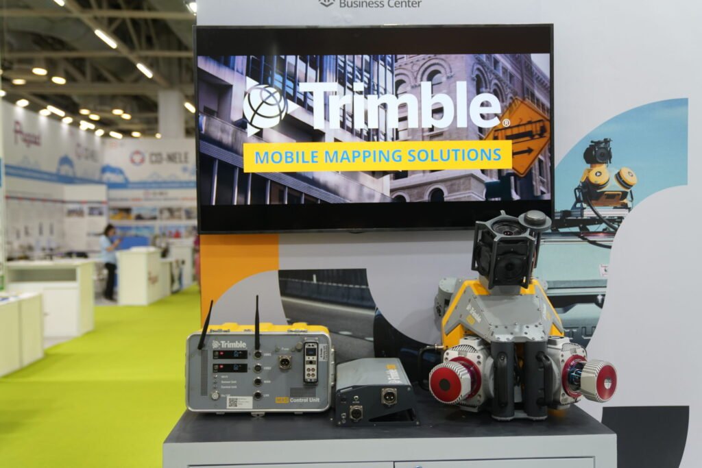 Trimble Pitches Machine Control for India’s New AI-MC Rule