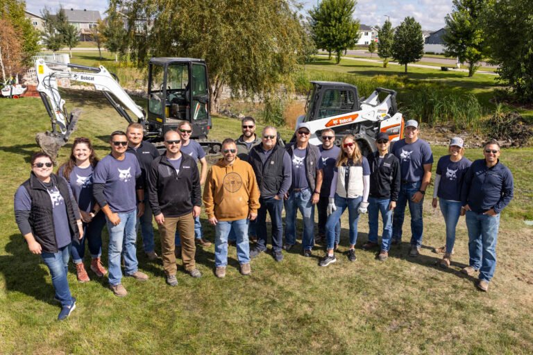 bobcat-executives-dakota-boys-girls-ranch-3h6a9832-091223-jpgjpg - Machines Wiki