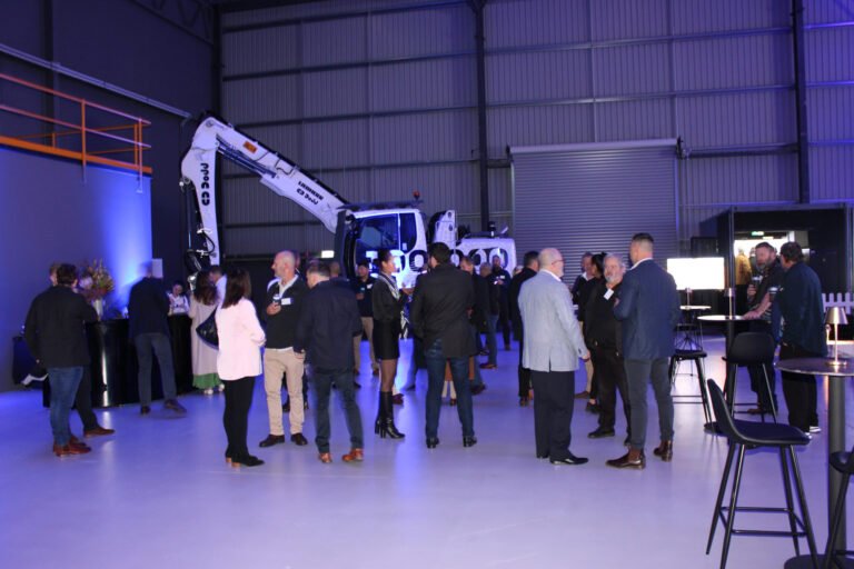 liebherr-celebration-perth-300dpi-scaledjpg - Machines Wiki