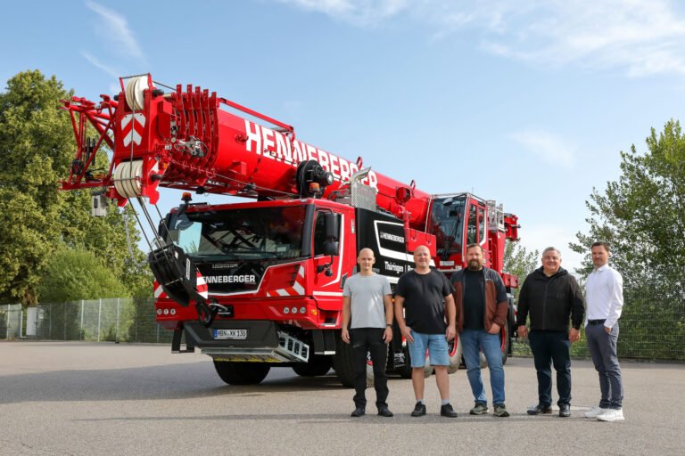 liebherr-ltm-1100-53-henneberger-300dpi-scaledjpg - Machines Wiki