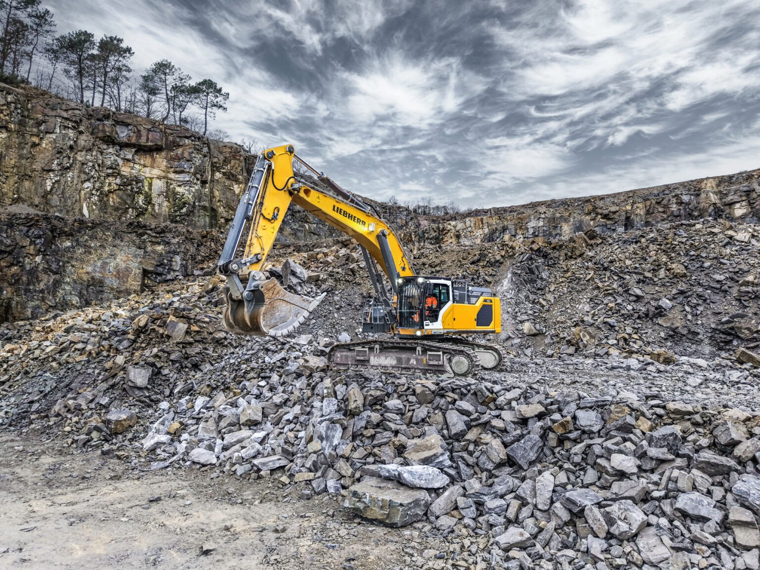 liebherr-r-958-g8_300dpi-scaledjpg - Machines Wiki