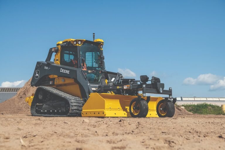 John-Deere-333P-BX07-SmartGrade-Box-Blade-frontjpg - Machines Wiki