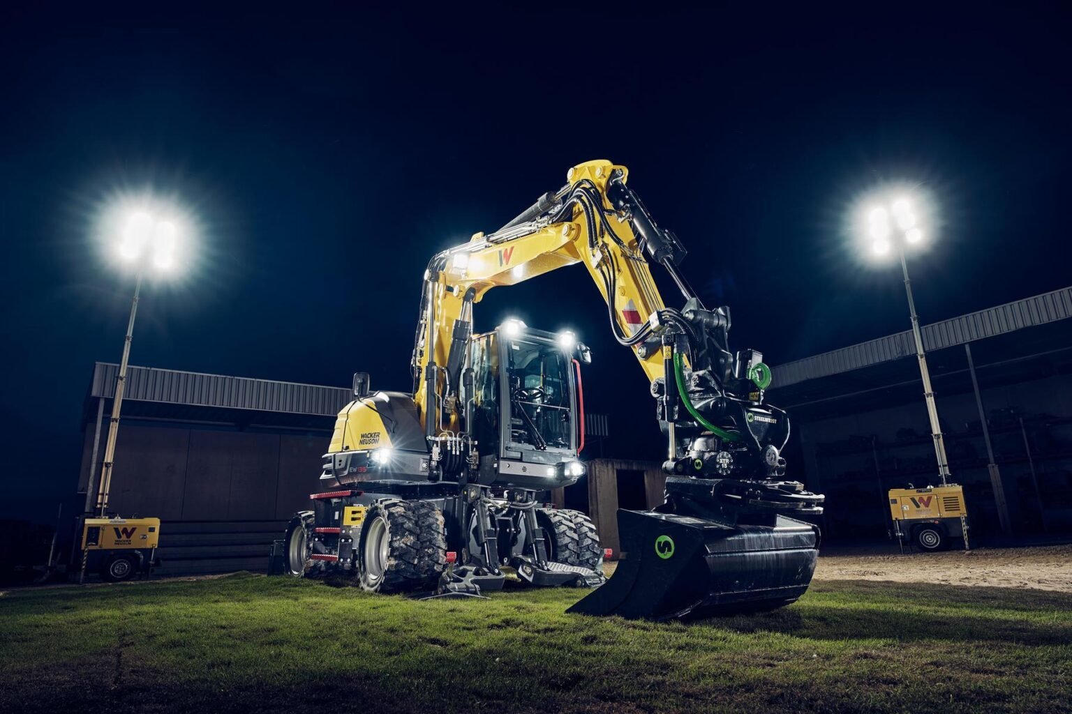 Wacker-Neuson_EW135jpg - Machines Wiki