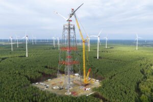 liebherr-lr11350-schmidbauer-high-altitude-wind-tu-scaledjpg - Machines Wiki