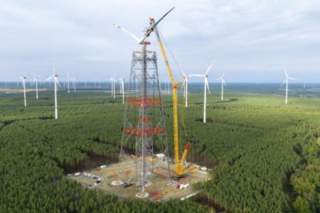 liebherr-lr11350-schmidbauer-high-altitude-wind-tu-scaledjpg - Machines Wiki